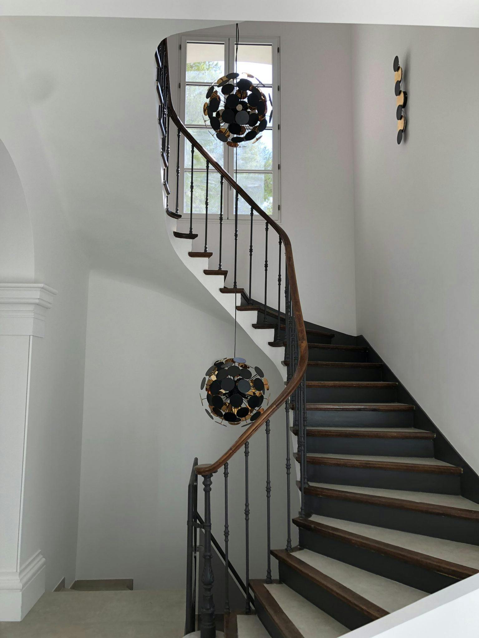 Spiral staircase to the first floor
