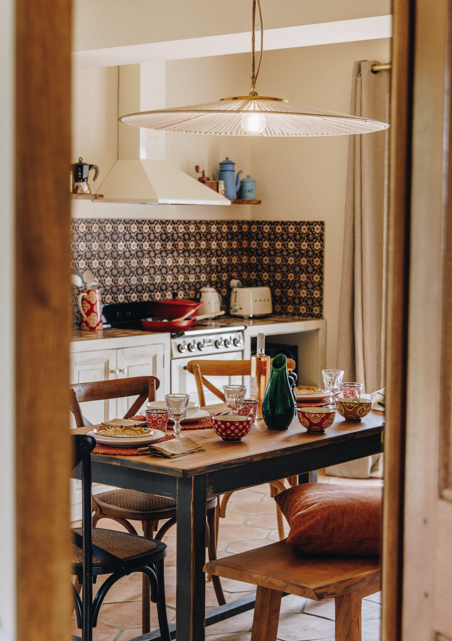 The charming kitchen of Case di Pigna.