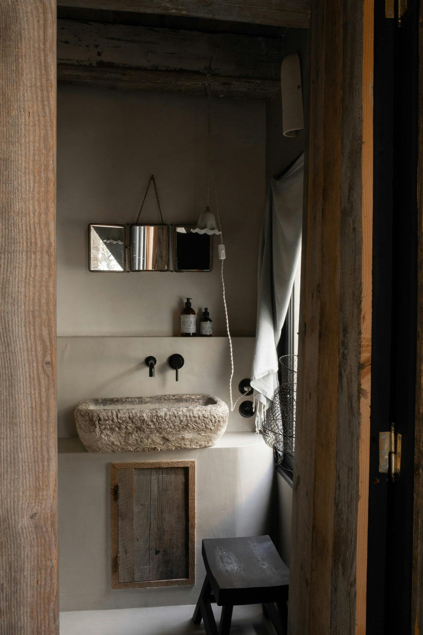 wooden bathroom with washbasin