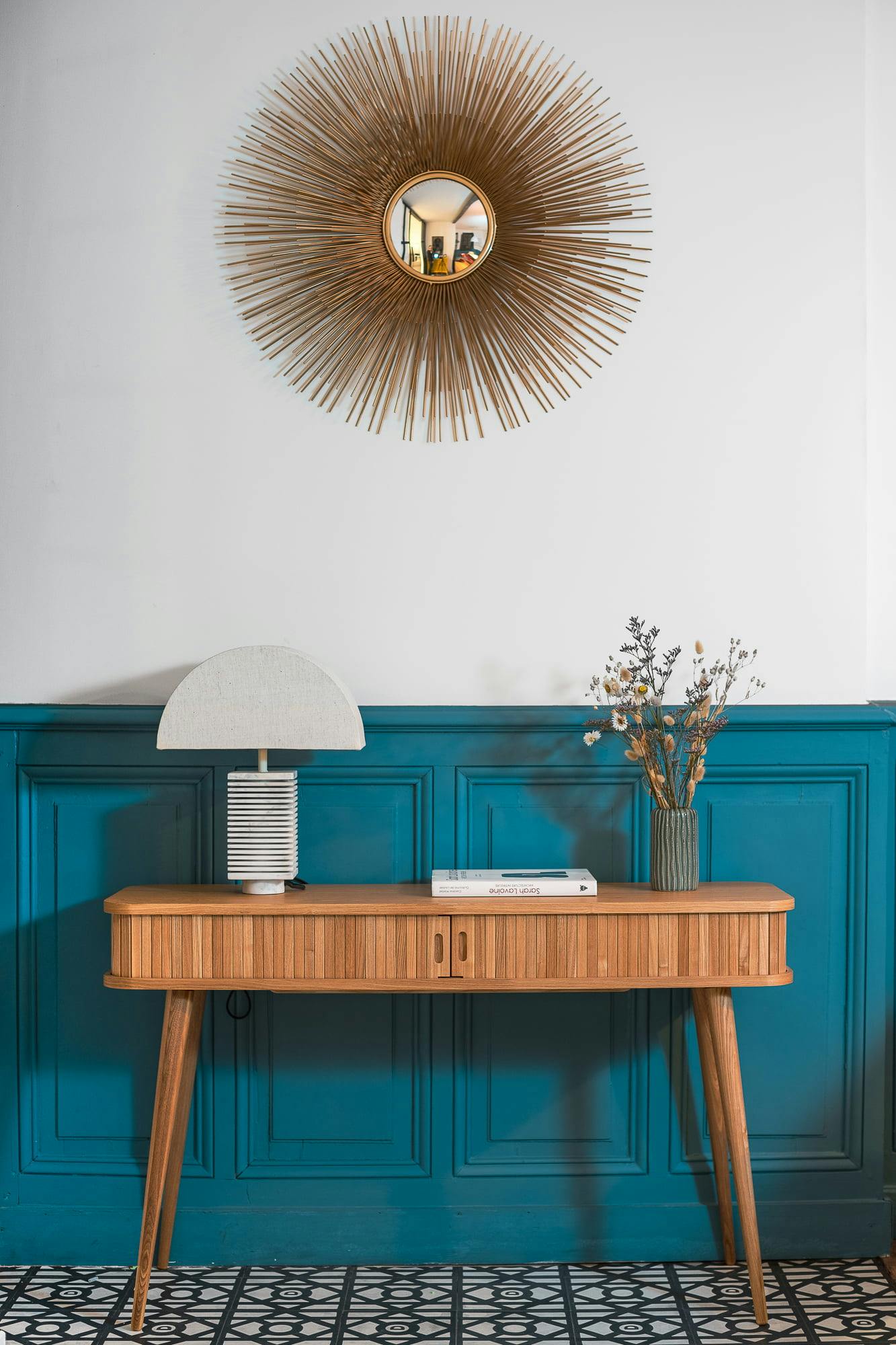decoration, wooden furniture, lamp, bouquet and mirror