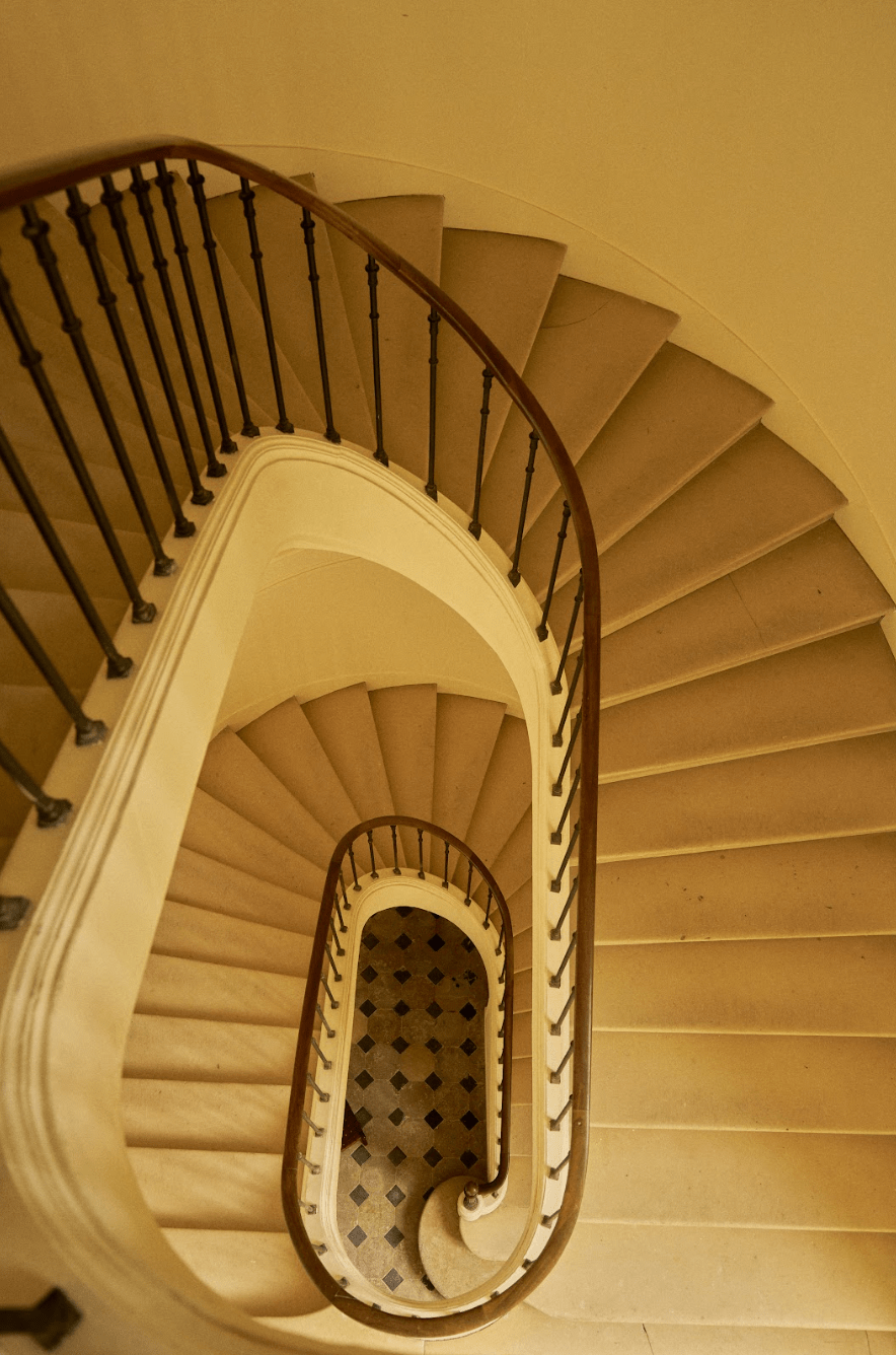 Spiral staircase seen from the top