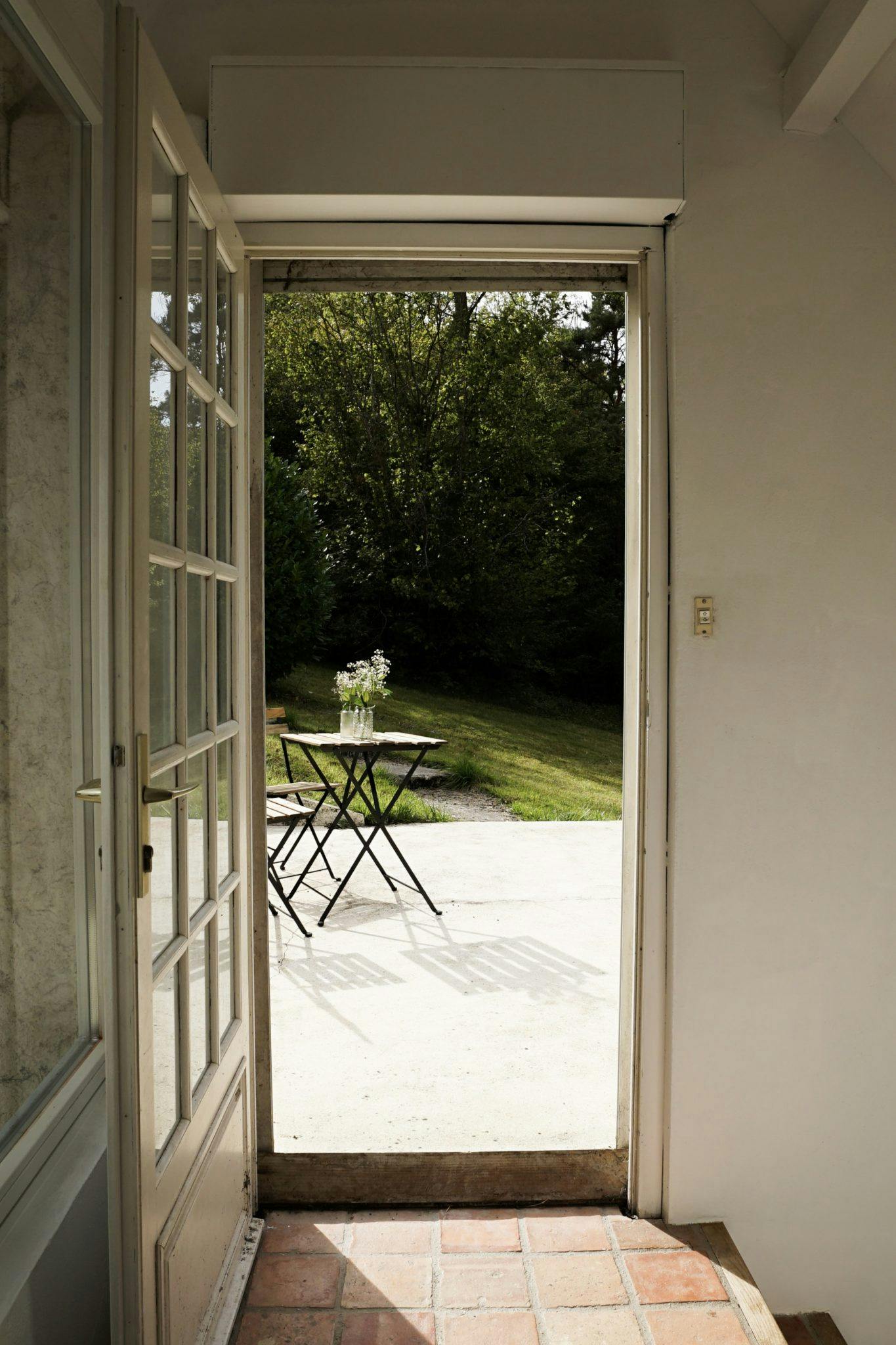 Open door leading to the garden.