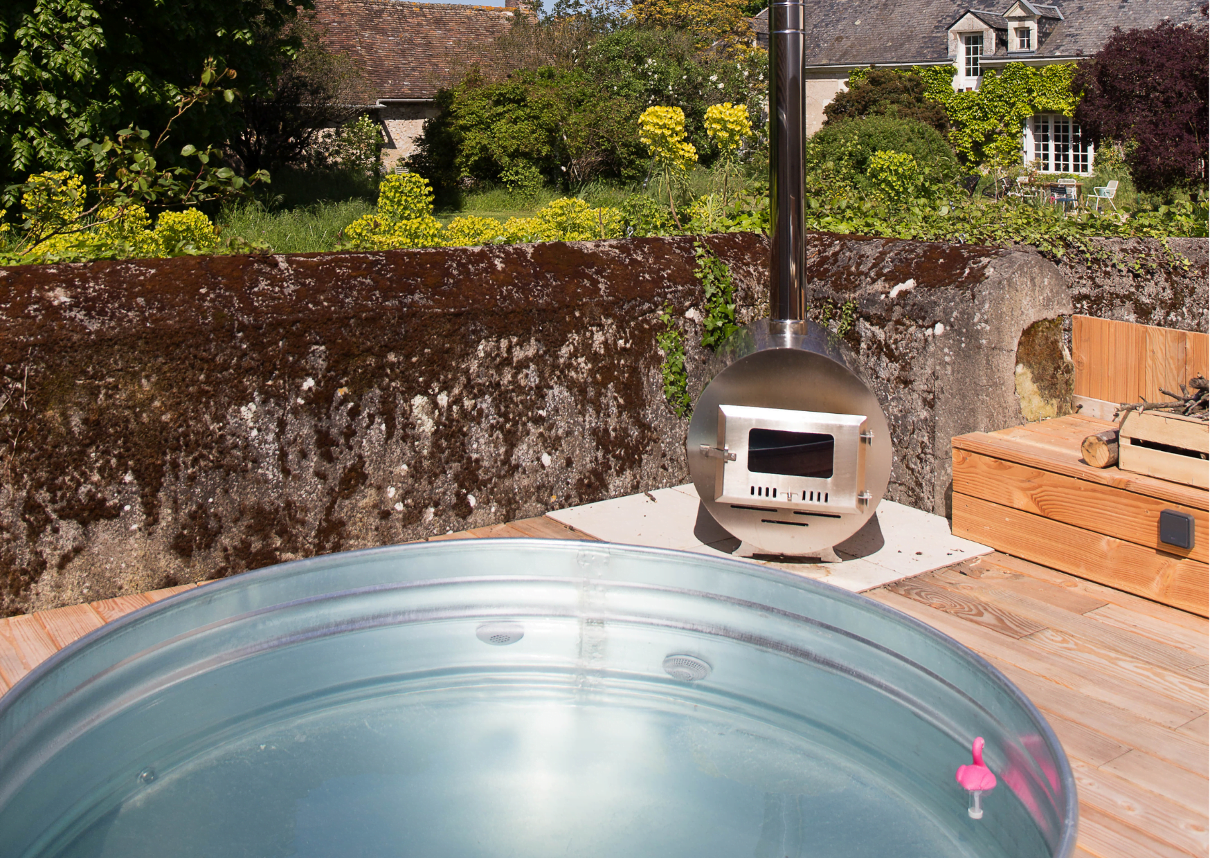 Le bain nordique sur la terrasse du jardin