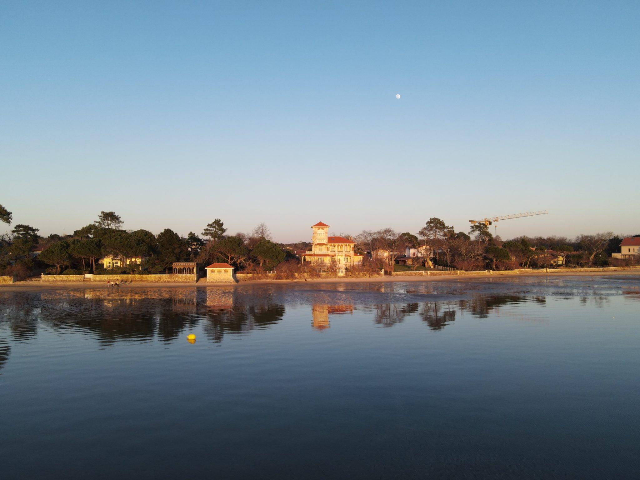 A jewel on the edge of the basin. 