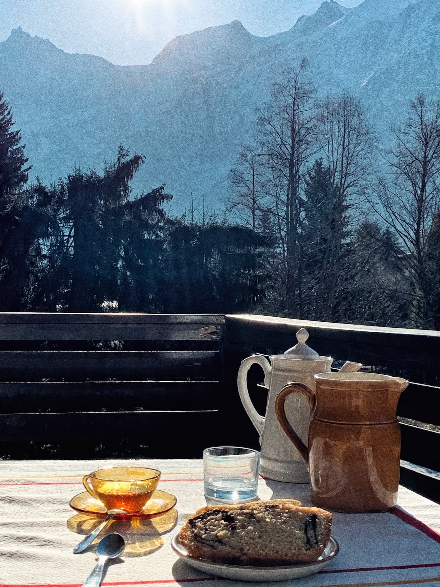 At Chalet Viñales, breakfast with a view of the peaks after yoga.