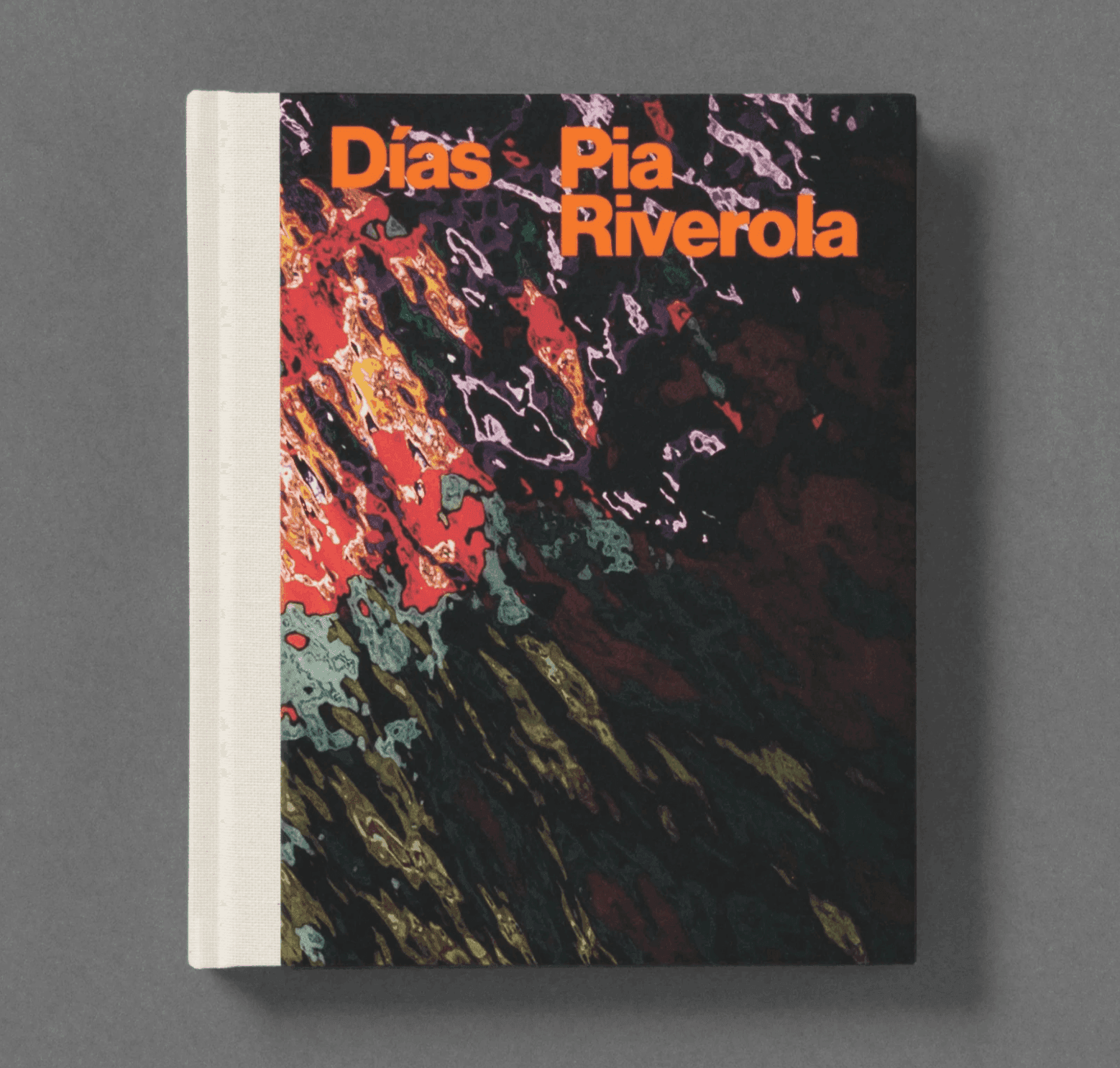 Livre de photographies de Pia Riverola