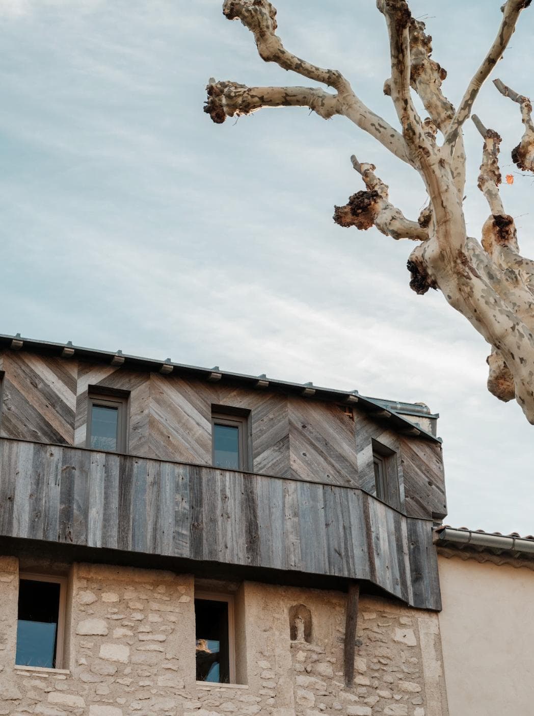 The wooden extension of La Maison des Remparts.